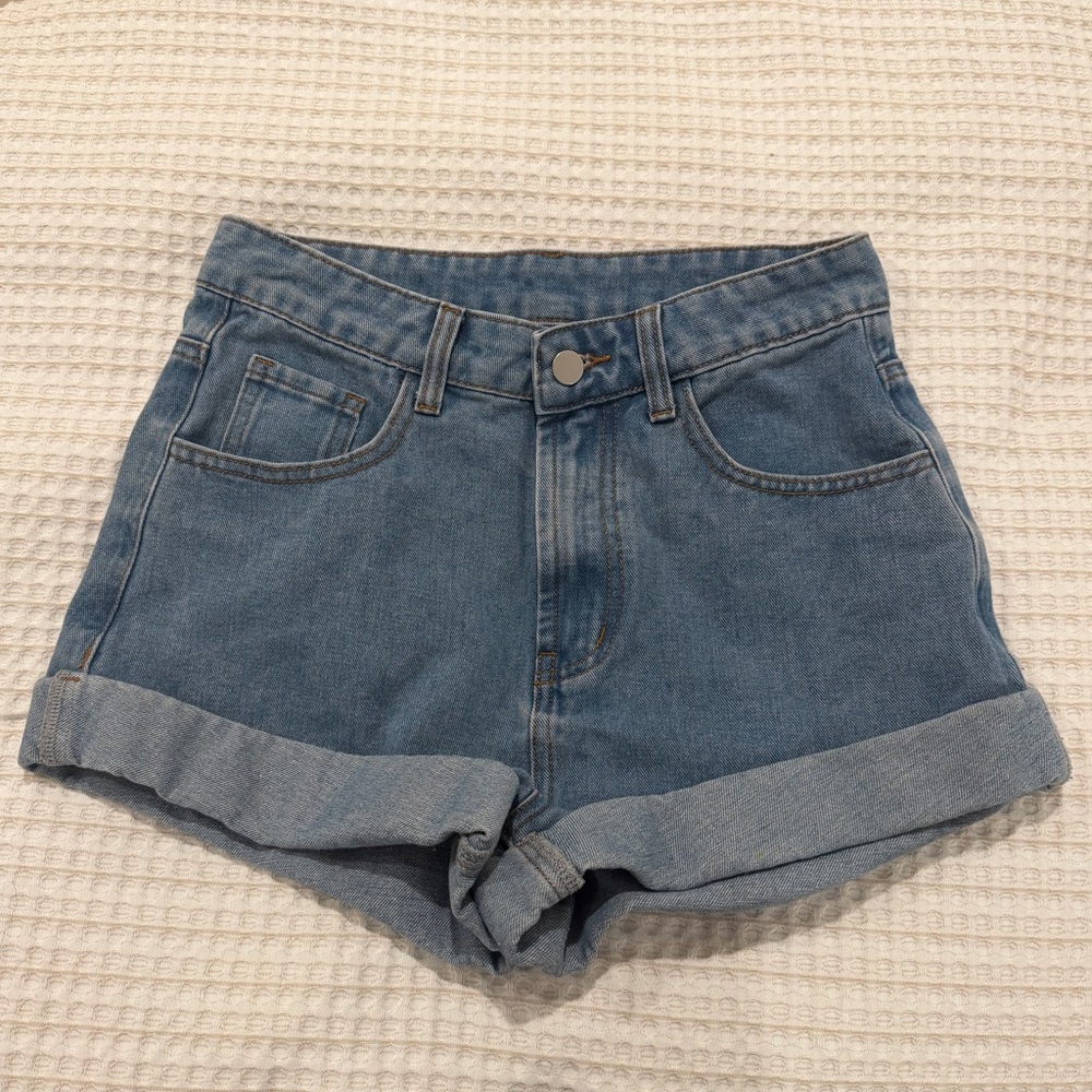 Cider Mid-Rise Rolled Hem Denim Shorts - Blue